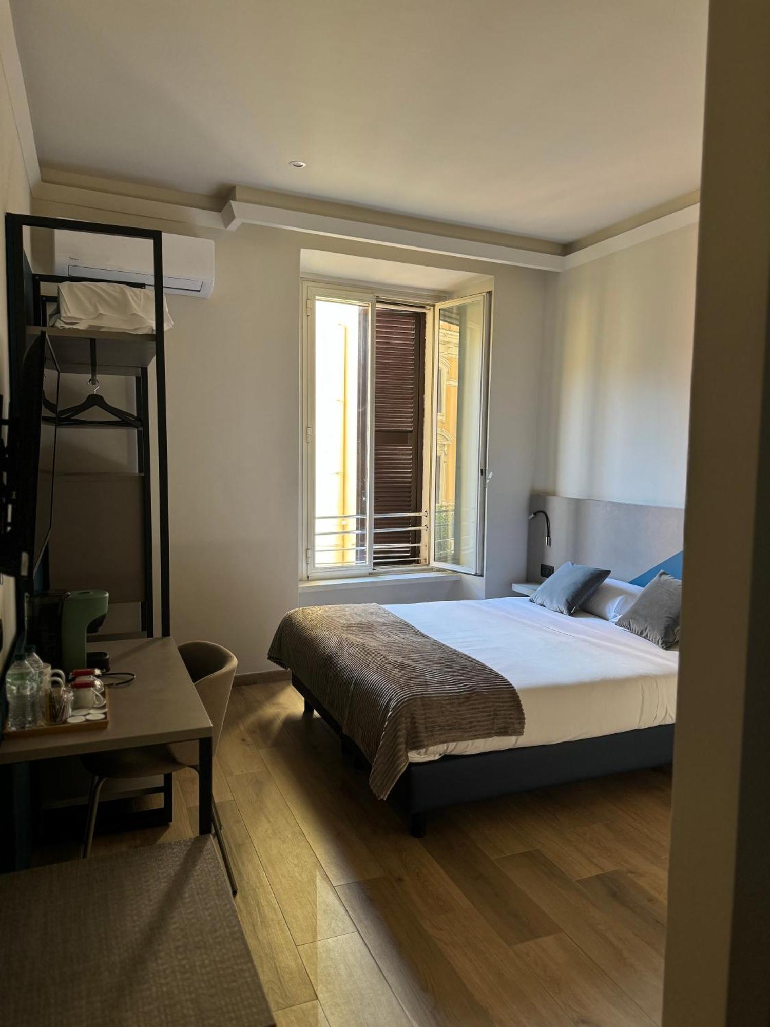 Honeycomb Guesthouse Рим Экстерьер фото