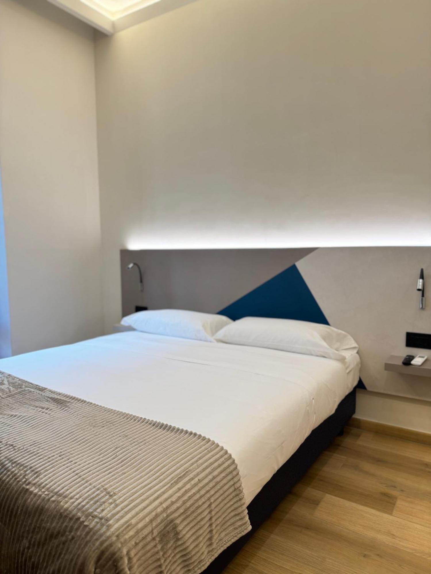 Honeycomb Guesthouse Рим Экстерьер фото