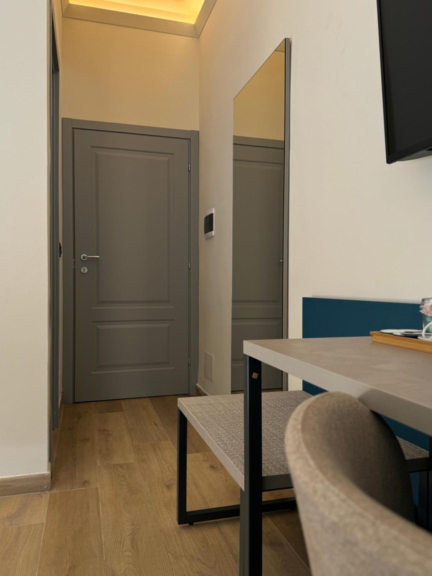 Honeycomb Guesthouse Рим Экстерьер фото