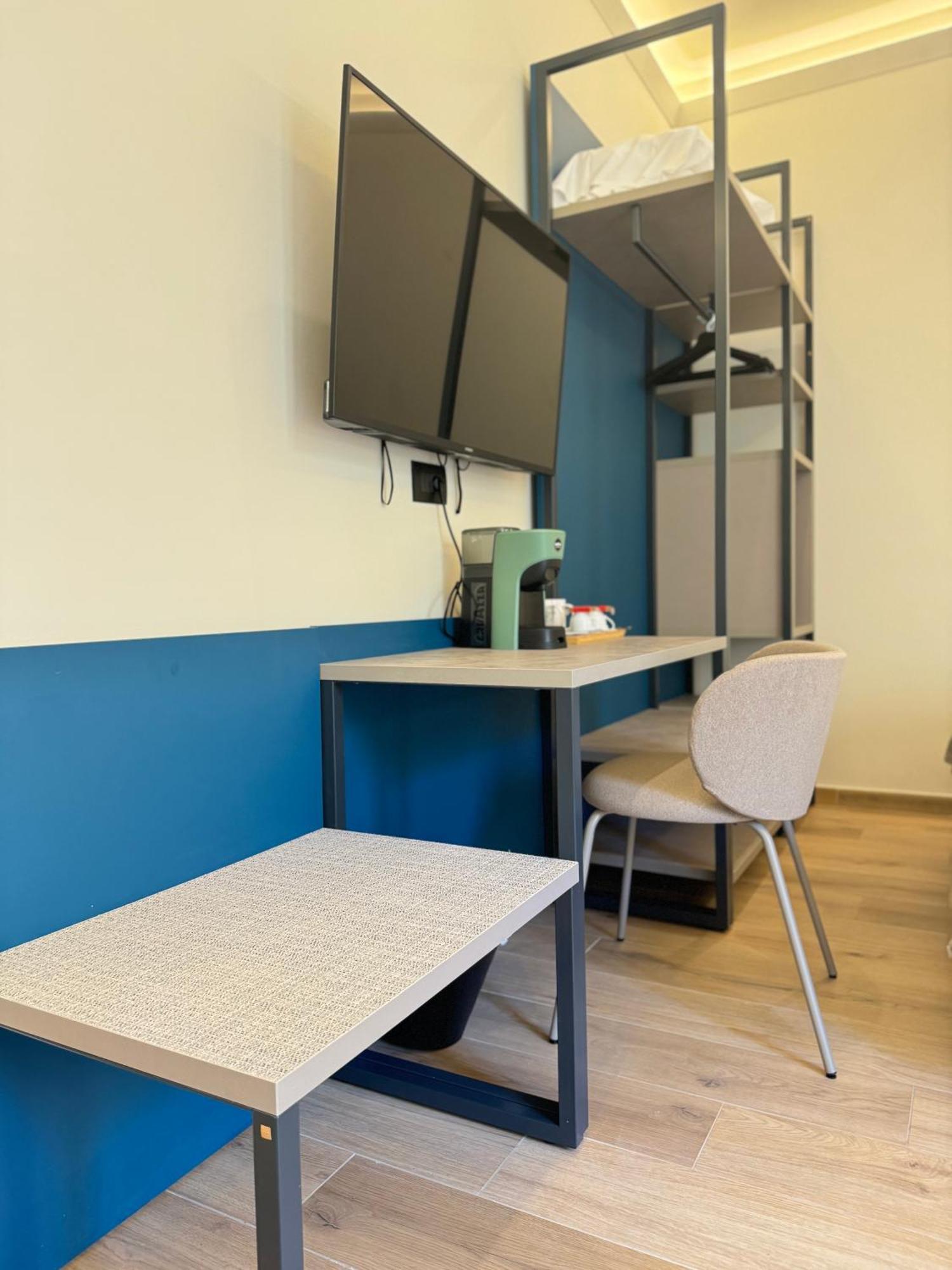 Honeycomb Guesthouse Рим Экстерьер фото